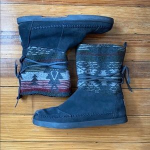 Toms Fuzzy Leather Boots